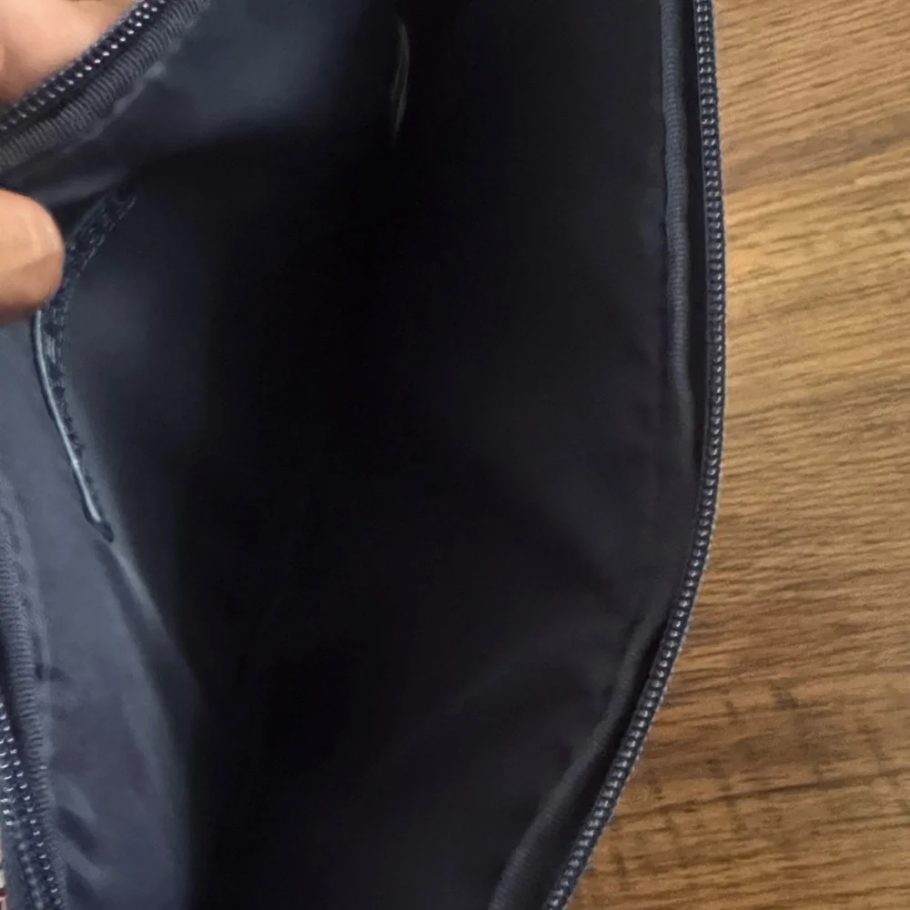 Tommy Hilfiger IPad Holder